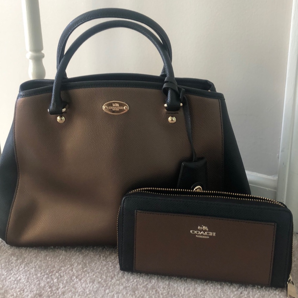 Coach Purse and matching wallet